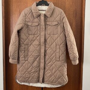 Madden Girl Beige lightweight, quilted jacket faux fur lining LARGE